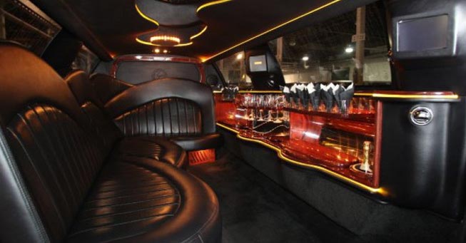 10 Passenger Stretch Limousine Belvedere